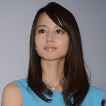 堀北真希、芸能界引退も視野に「CM契約期間の消化中」…今後の活動は「白紙」