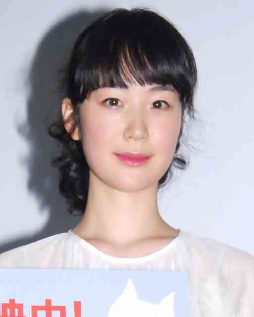 黒木華、初写真集でウエディングドレス披露「喜んでいただければ」