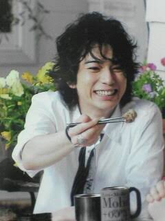 ジャニーズメンバーの笑顔の画像を貼るトピ