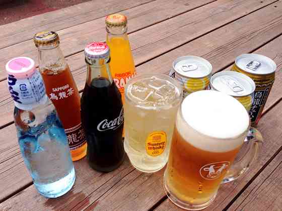 冷たい飲み物の画像を貼って涼みましょう