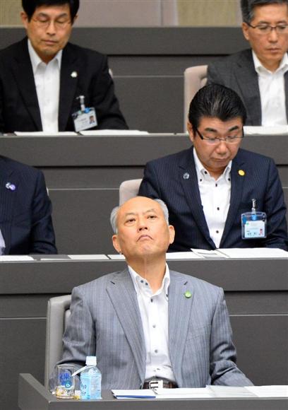 舛添氏追及・都議会一般質問（６）「皆さまの憤りは十分に自覚」も具体的答弁なし：イザ！