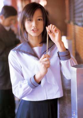 堀北真希が妊娠  出産予定は来年1月