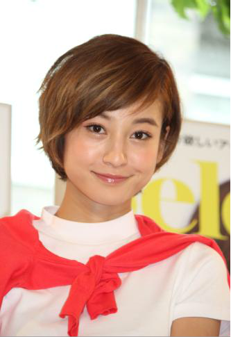 西山茉希、出産からわずか1カ月で“仕事復帰” 夫・早乙女も「外に出るの？」