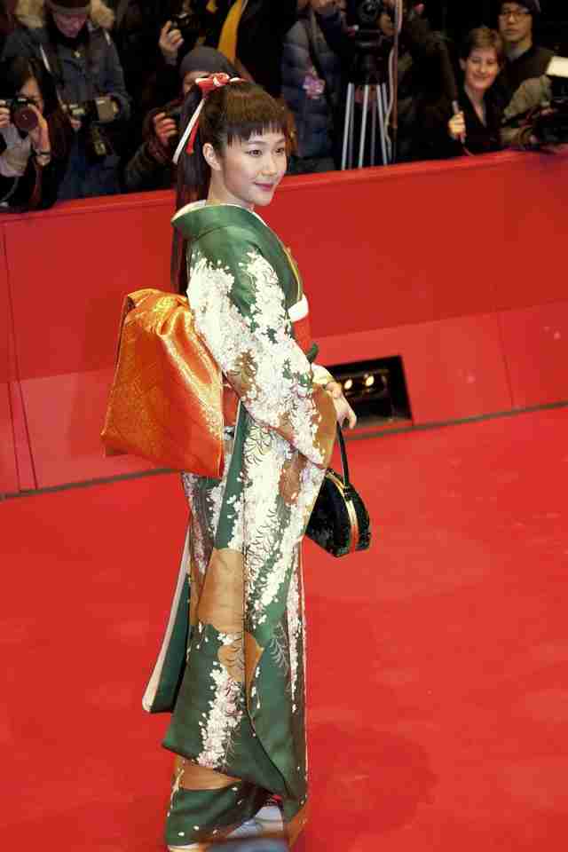 黒木華、初写真集の売り上げは「389部」! 「連ドラ主演女優なのに……」とマスコミも絶句!?