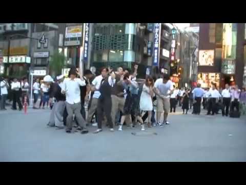 フラッシュモブ  日本　新橋 Flash Mob Tokyo　japan - YouTube