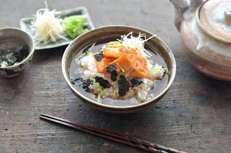 お酒を飲んだ後のしめのご飯