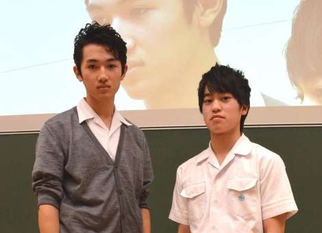「見た目を磨く」授業に男子高校生大熱狂 眉カットの行列も