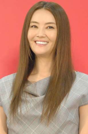 ロングヘアーが似合う芸能人の画像を貼るトピ