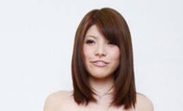 紗倉まなが見知らぬ人に付きまとわれていると“実況”「電車に乗って車両を変えても、どれだけ歩いても、近くまでやってくる。」