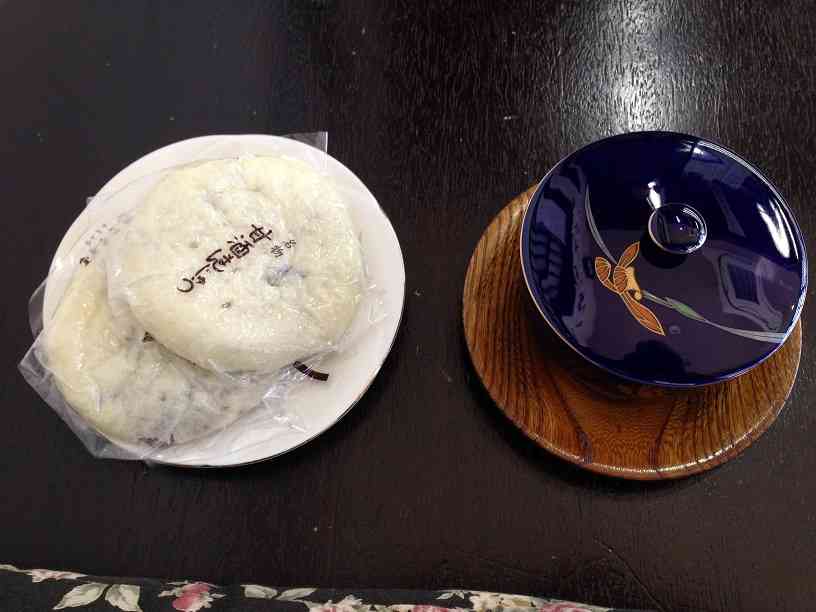 今日は和菓子の日