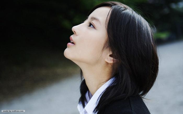 横顔が綺麗な芸能人の画像を貼るトピ