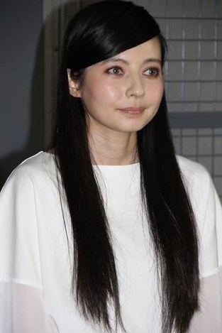 ベッキー　再開後2度目のインスタも顔写真はなし…応援コメント相次ぐ