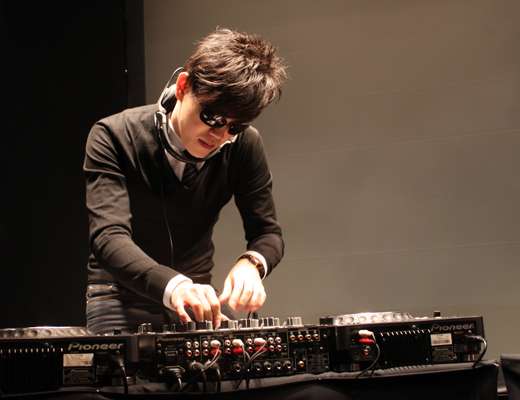 清水宏保氏 とにかくモテたかった…“浮気”でスピード離婚