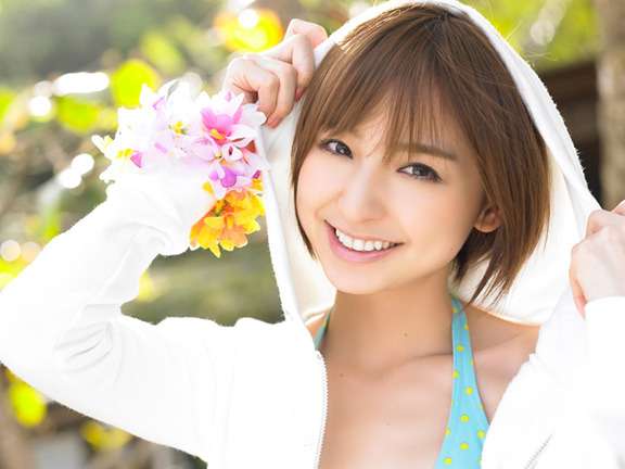 篠田麻里子、関係者に聞いた「女優としての評価」！　「惹かれない」「バーター起用も消極的」