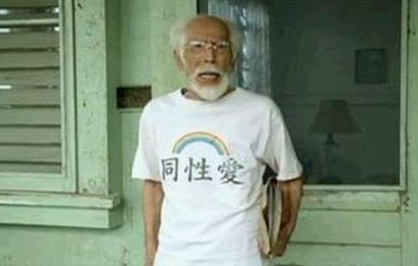 変なTシャツ画像ください！
