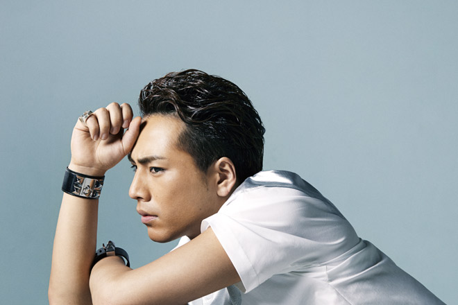 今あなたの隣に誰でも来てくれるとしたら誰を呼ぶ？