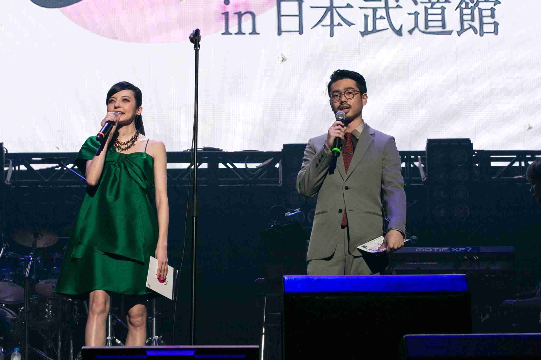 ベッキー、「こんな豪華なステージに立たせていただけたこと、嬉しい」とコメント （E-TALENTBANK） - Yahoo!ニュース