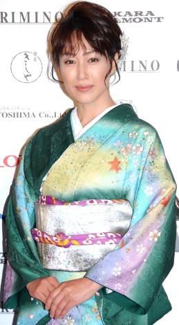 高島礼子ＣＭ継続　会見から一夜、同情の声続々…真矢ミキ「涙が」