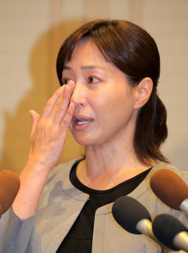 謝罪会見をした高島礼子の所属事務所に激励メッセージが殺到 - ライブドアニュース