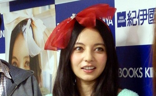 ベッキー「優等生キャラ」のイメージ固持に違和感も - ライブドアニュース