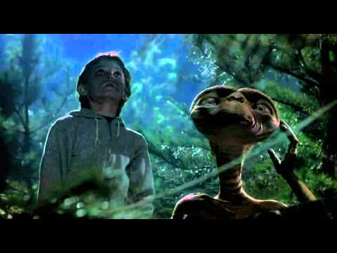 マイケル・ジャクソン～「Someone in the dark」with ET - YouTube