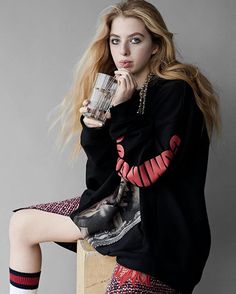 マドンナの娘・19歳ローデスがモデルデビュー