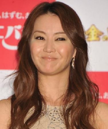 食事はお手伝いさん、掃除は旦那  観月ありさが赤裸々な新婚生活を語る