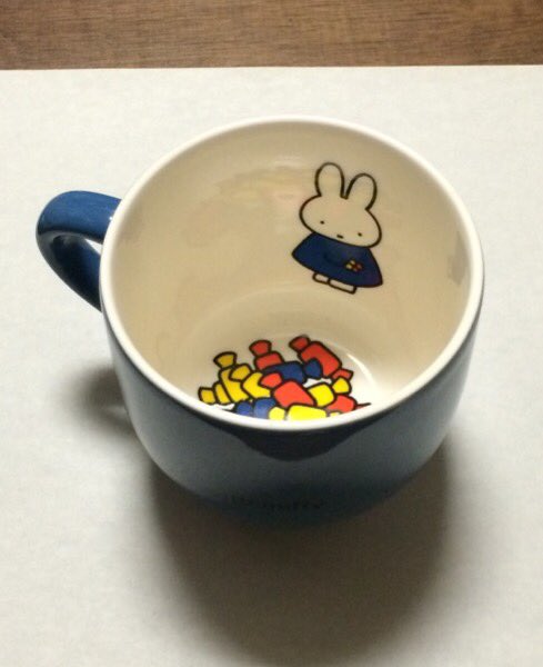ミッフィー展で買った可愛いマグカップ、実は「鬱になる」絵だった…闇の深さが話題