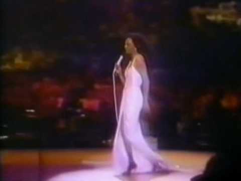 "Upside Down" - Michael Jackson at Diana Ross Concert (1980) - YouTube