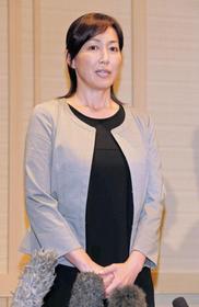 高島礼子「涙の会見」とベッキー「ウソつき会見」の比較記事に批判続出