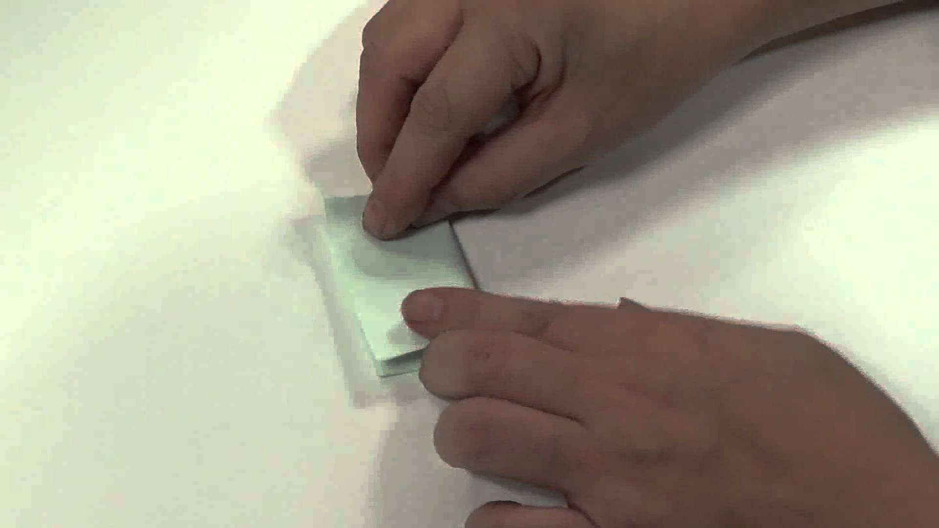 折っても自然に開く投票用紙　実際に折って試してみた - YouTube