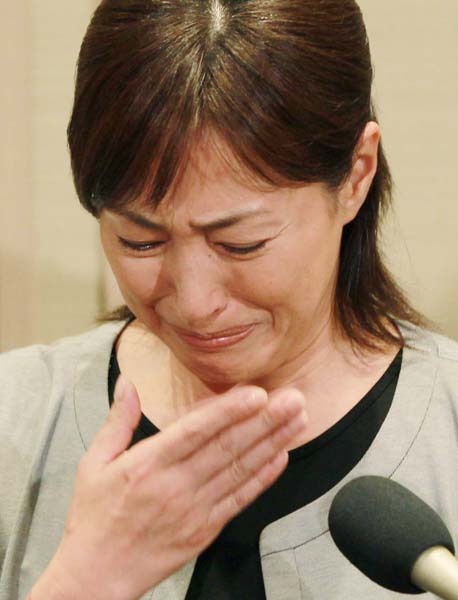 高島礼子の“涙の謝罪会見” 芸能リポーターはどう見たか？ （日刊ゲンダイ） - Yahoo!ニュース