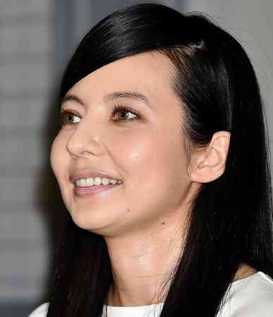 ベッキー 活動復帰も仕事来ない現状…不倫について喋らない条件が不評か - ライブドアニュース