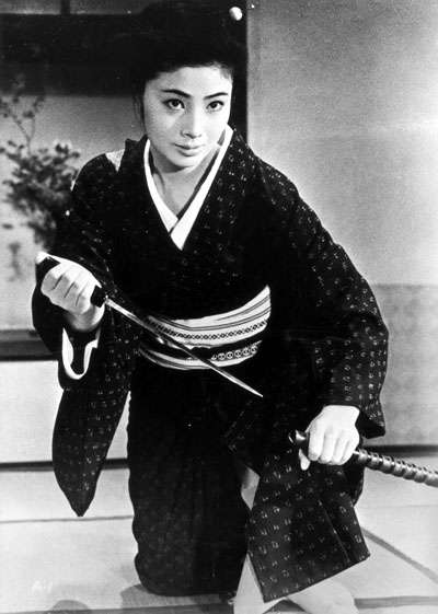 映画で強い女性の画像を貼ってください