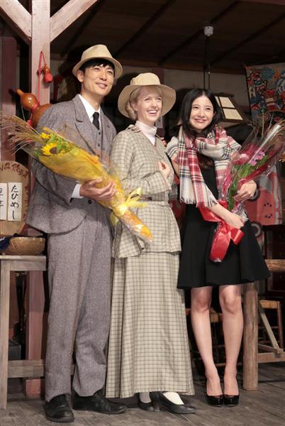 土屋太鳳　水色の花柄浴衣で華やかに　理想のデートを語る