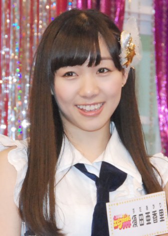 島崎遙香ひとりだけ水着じゃない…AKB48“神8”表紙の少年マガジンが話題