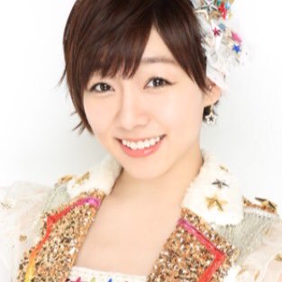 島崎遙香ひとりだけ水着じゃない…AKB48“神8”表紙の少年マガジンが話題