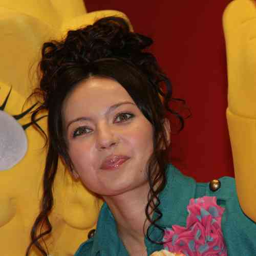 ベッキーのイメージ回復のために所属芸能事務所内で新設された「スペシャルチーム」