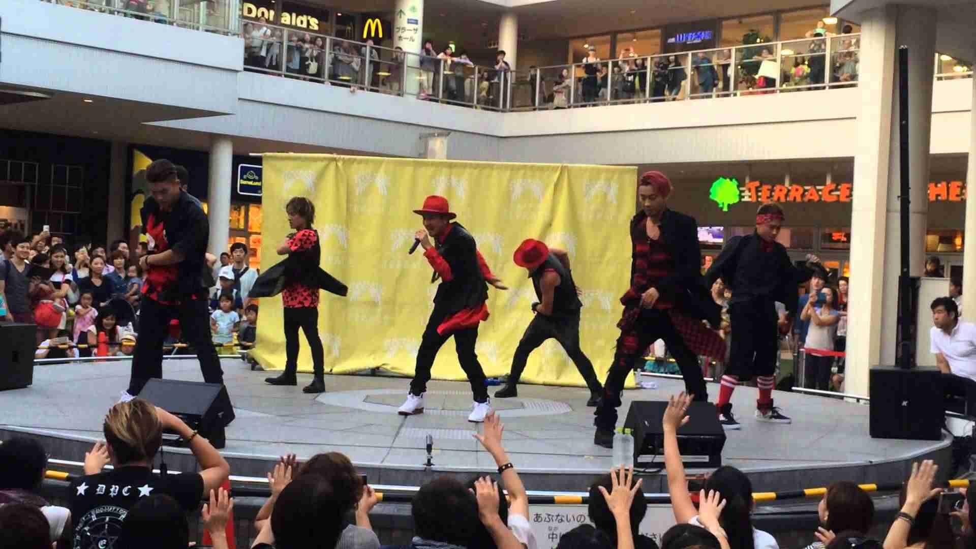 DA PUMP NewPosition たまプラーザミニライブ1 - YouTube