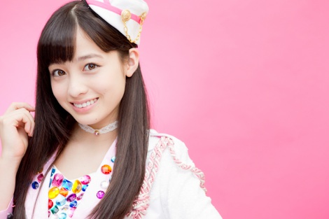 お人形さんみたいな顔の芸能人