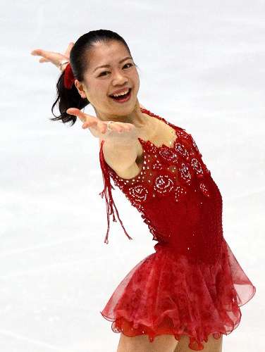 キム・ヨナが日本の芸能界デビューを狙って大整形手術