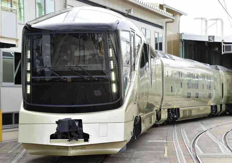 <豪華寝台列車>淡いゴールドで夢の旅…「四季島」お披露目