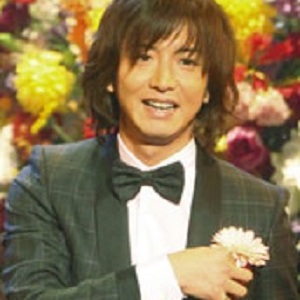 SMAP・木村拓哉、“日焼けで黒すぎる”と指摘され「ルールに反してますか？」と反論｜サイゾーウーマン