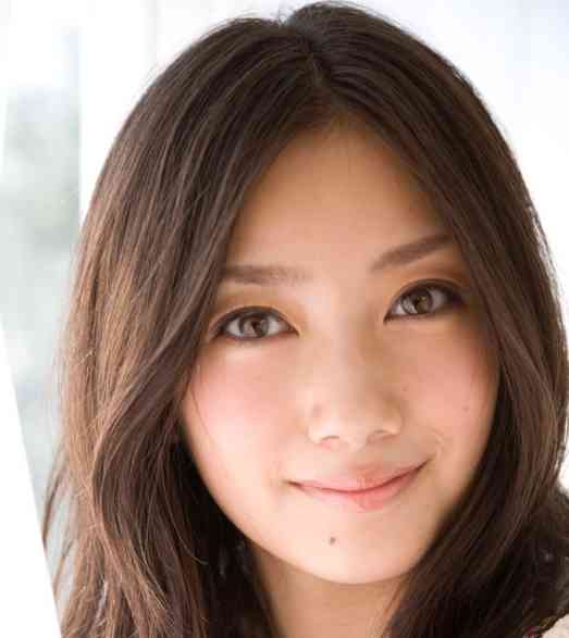 「北川景子みたい！」波瑠が封印した「茶髪ロング＆ギャルメイク」を女性が称賛