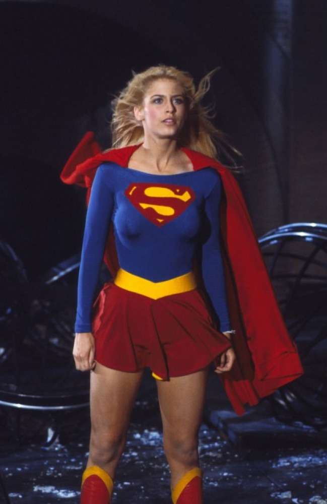 映画で強い女性の画像を貼ってください