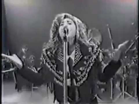 Show-Ya - Sakebi 叫び (Live) - (MetalQueens) - YouTube