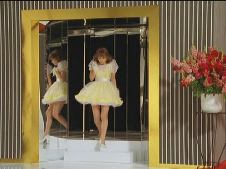 AKB48島崎遥香「聖子ちゃんカット」に変身! スピリッツが80年代アイドル特集