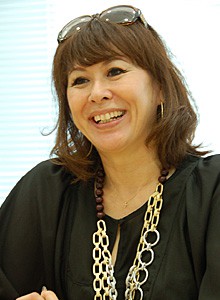 義母が豪邸をレッスン場に？小栗旬と山田優に新たな
