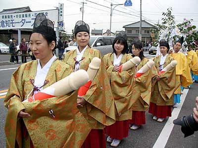 世界中の祭りが集まるトピ
