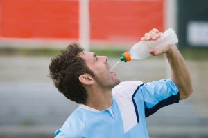 好きでもムリ!?付き合ってない男性とのデートで「回し飲み」はできる？